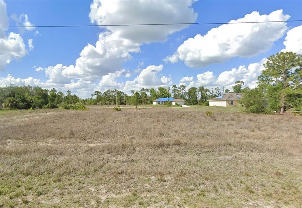Под контрактом: $25,000 (0.23 acres)