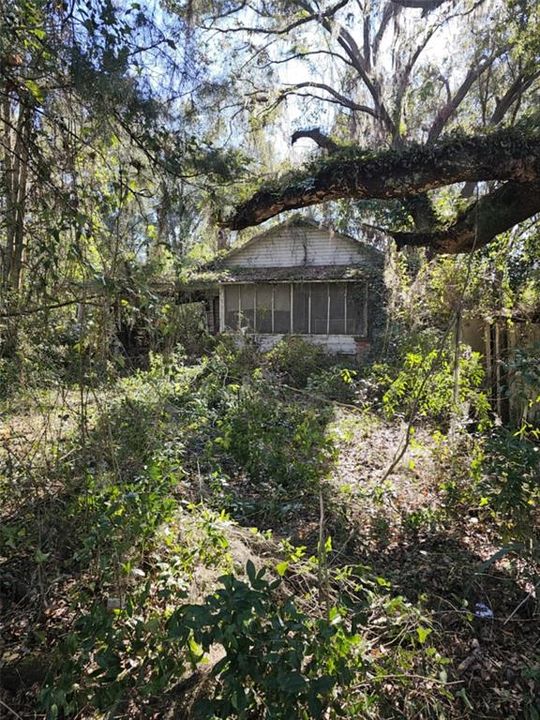 For Sale: $45,000 (3 beds, 1 baths, 800 Square Feet)