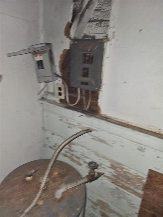For Sale: $45,000 (3 beds, 1 baths, 800 Square Feet)
