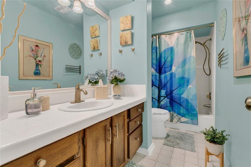 На продажу: $599,000 (4 спален, 2 ванн, 2182 Квадратных фут)