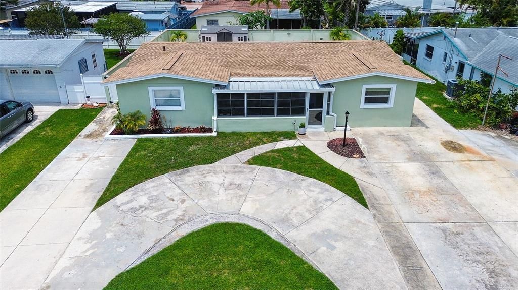 En Venta: $454,500 (4 camas, 2 baños, 1413 Pies cuadrados)