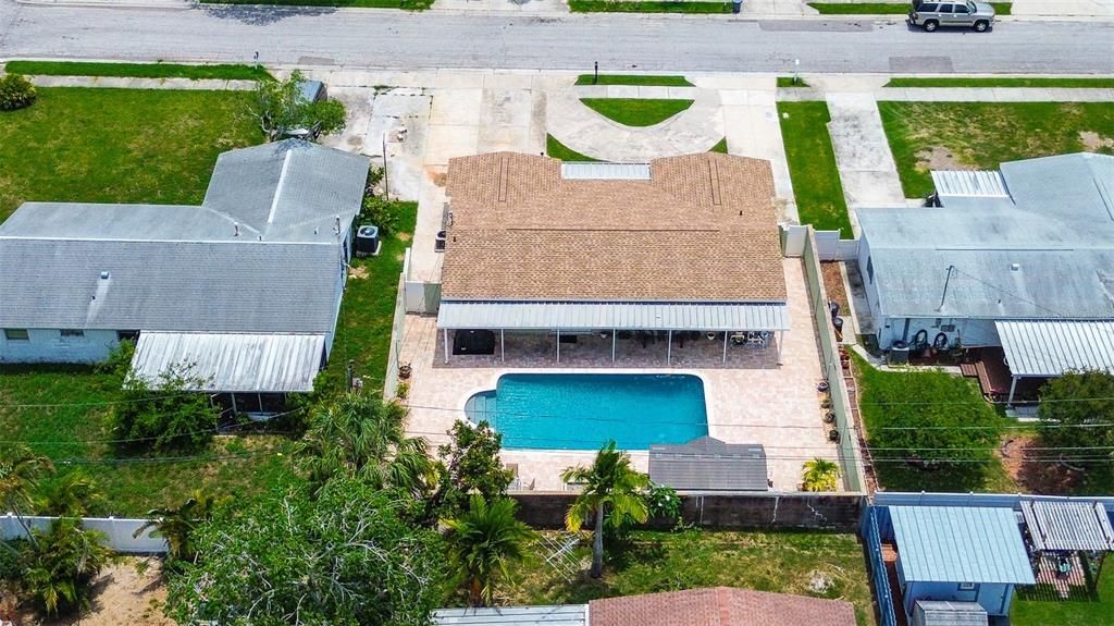 En Venta: $454,500 (4 camas, 2 baños, 1413 Pies cuadrados)