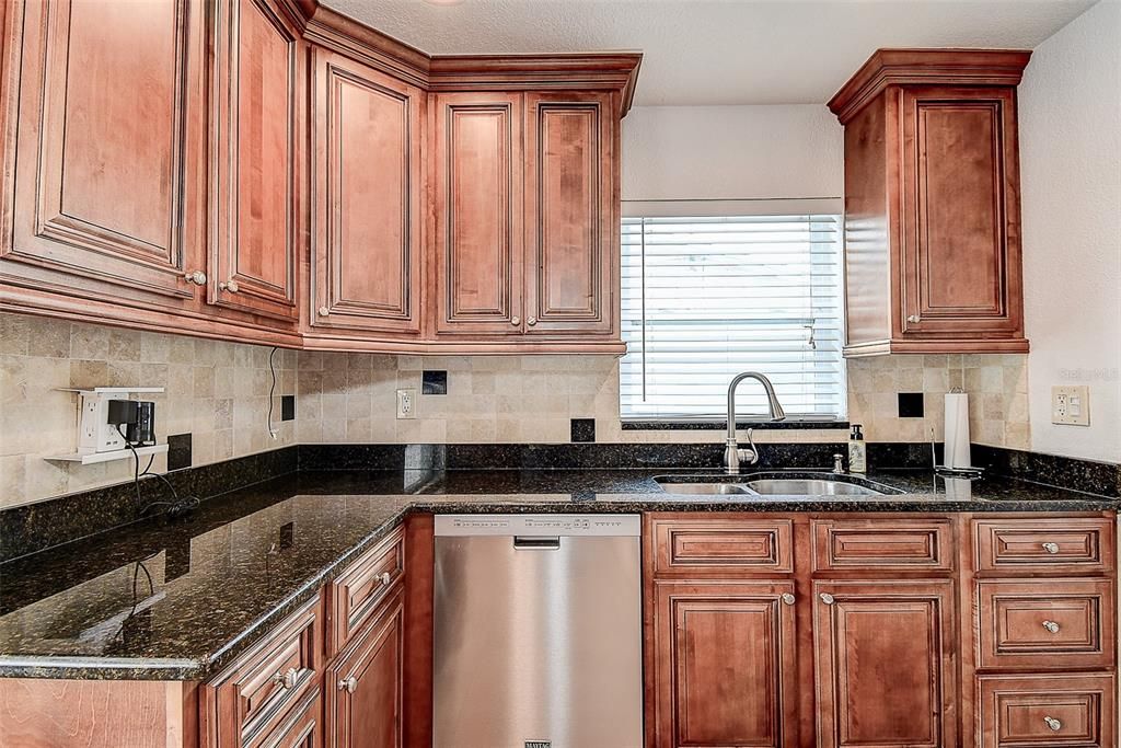 En Venta: $454,500 (4 camas, 2 baños, 1413 Pies cuadrados)