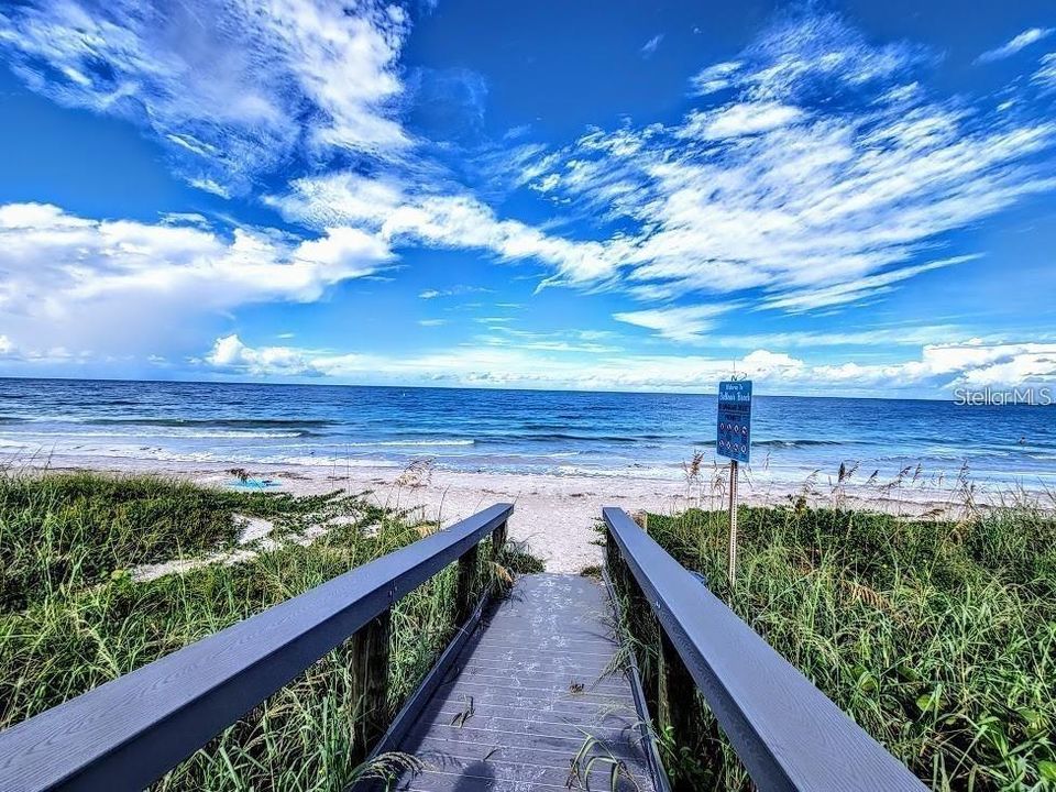 出租: $4,500 (3 贝兹, 3 浴室, 2310 平方英尺)