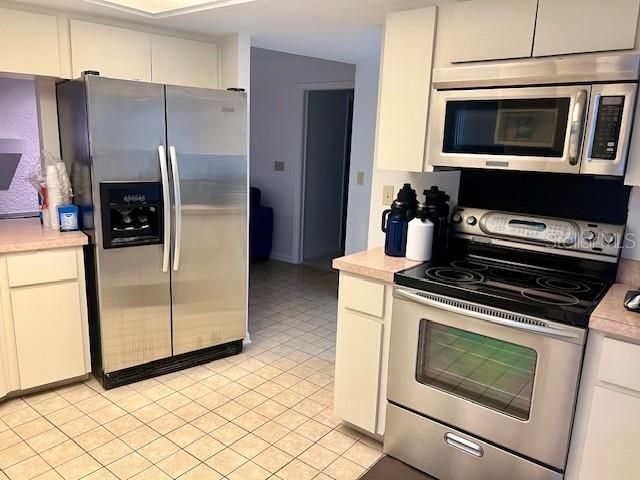 出租: $4,500 (3 贝兹, 3 浴室, 2310 平方英尺)