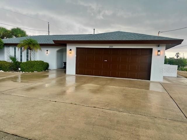 出租: $4,500 (3 贝兹, 3 浴室, 2310 平方英尺)