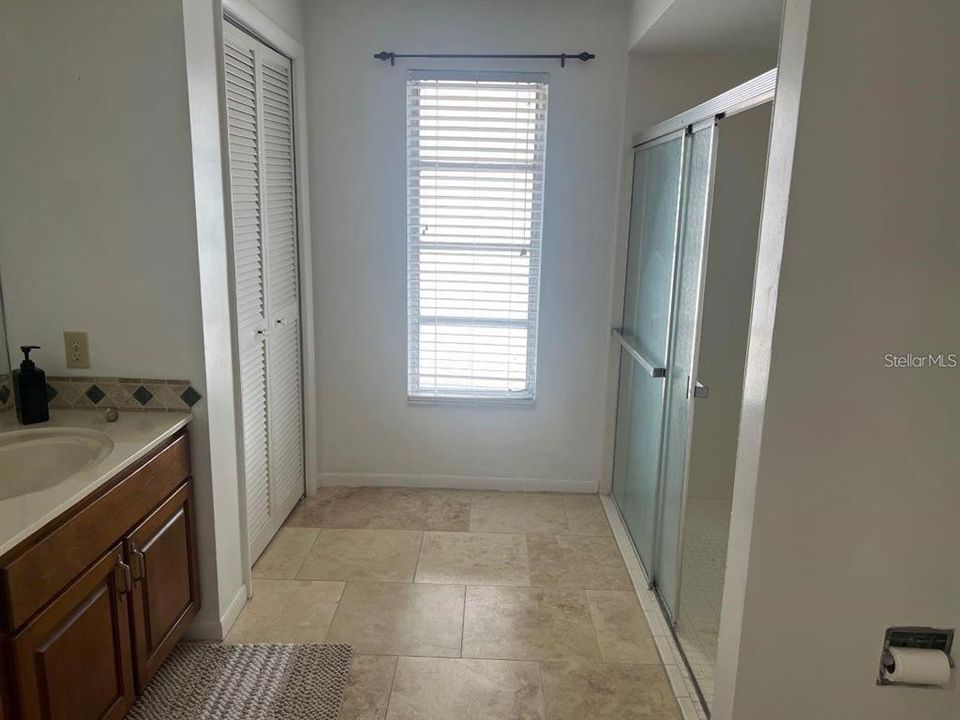 出租: $4,500 (3 贝兹, 3 浴室, 2310 平方英尺)