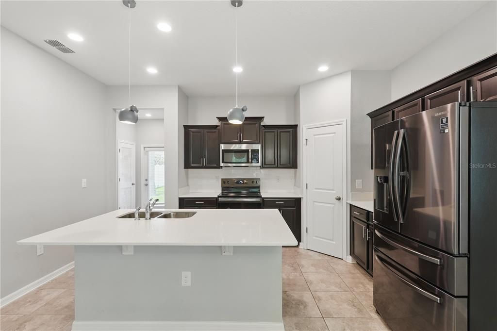 Active With Contract: $535,000 (4 beds, 3 baths, 2042 Square Feet)
