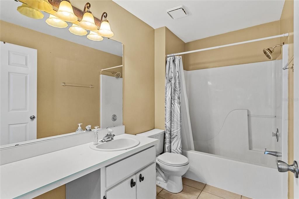 Active With Contract: $300,000 (3 beds, 2 baths, 1707 Square Feet)