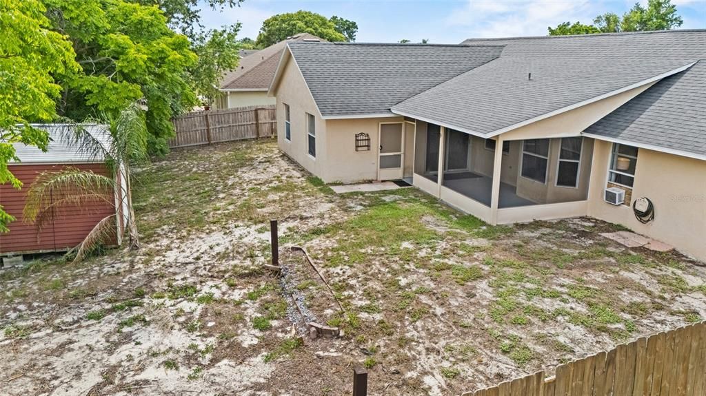 Active With Contract: $300,000 (3 beds, 2 baths, 1707 Square Feet)