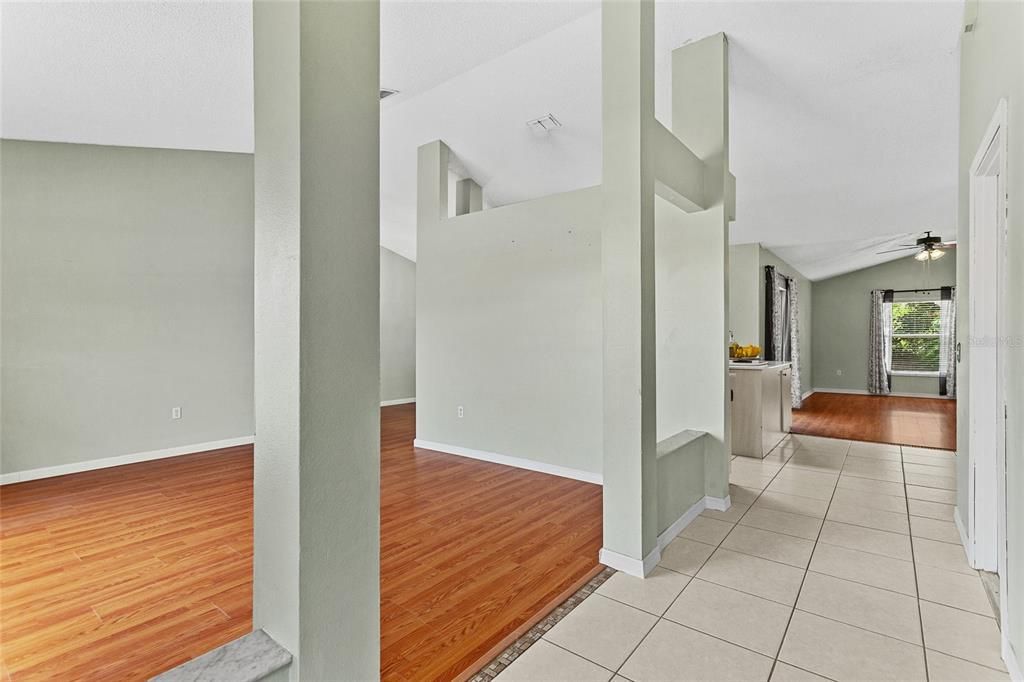 Active With Contract: $300,000 (3 beds, 2 baths, 1707 Square Feet)