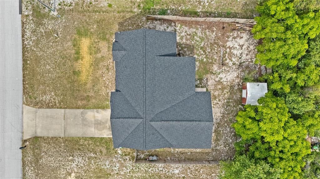 Active With Contract: $300,000 (3 beds, 2 baths, 1707 Square Feet)