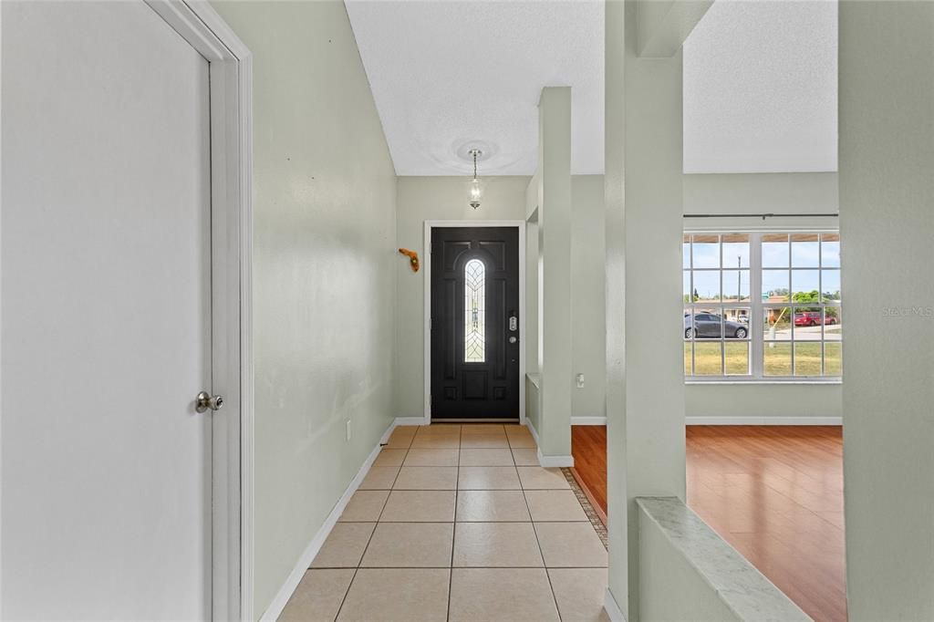 Active With Contract: $300,000 (3 beds, 2 baths, 1707 Square Feet)