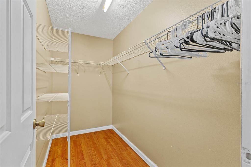 Active With Contract: $300,000 (3 beds, 2 baths, 1707 Square Feet)