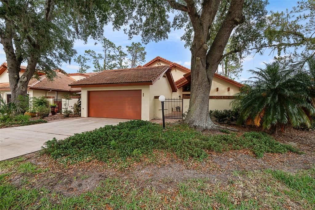 Activo con contrato: $249,900 (3 camas, 2 baños, 1850 Pies cuadrados)