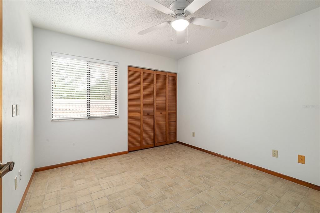 Activo con contrato: $249,900 (3 camas, 2 baños, 1850 Pies cuadrados)