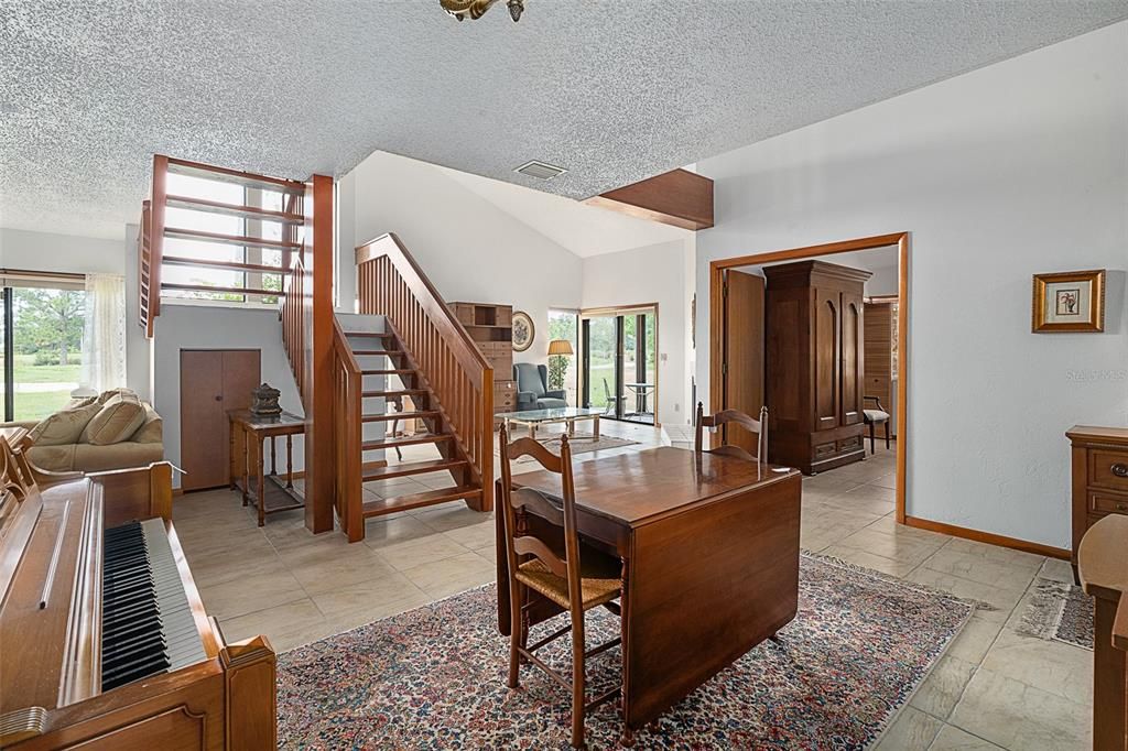 Activo con contrato: $249,900 (3 camas, 2 baños, 1850 Pies cuadrados)