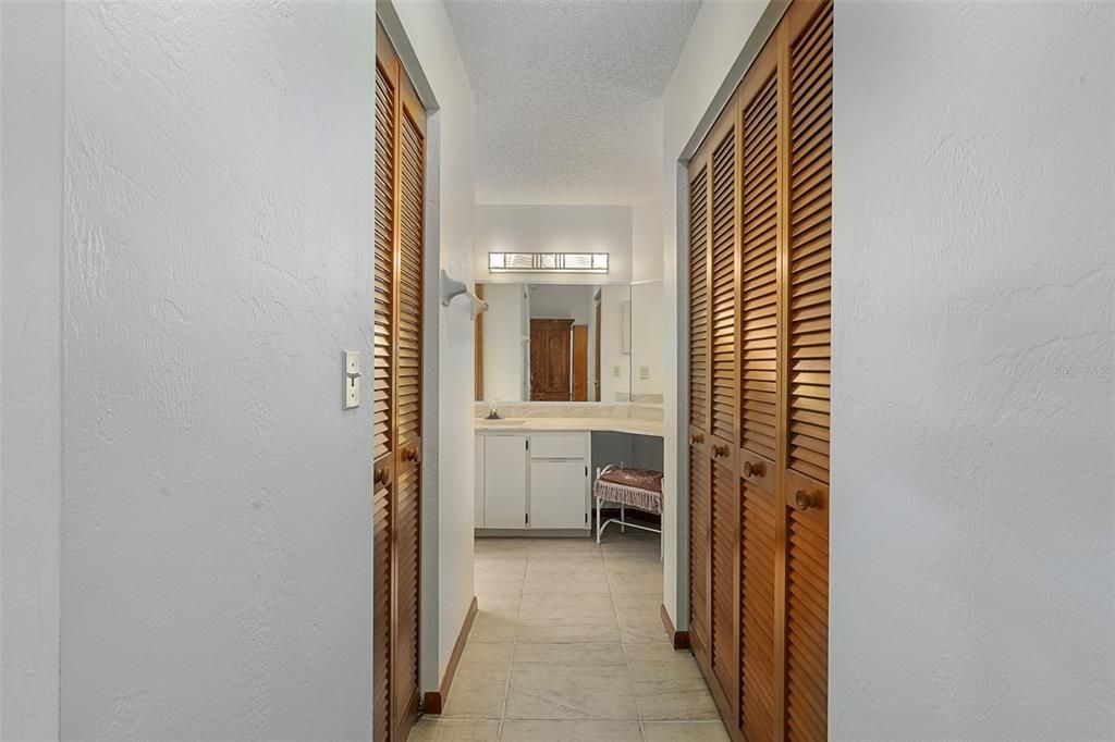 Activo con contrato: $249,900 (3 camas, 2 baños, 1850 Pies cuadrados)