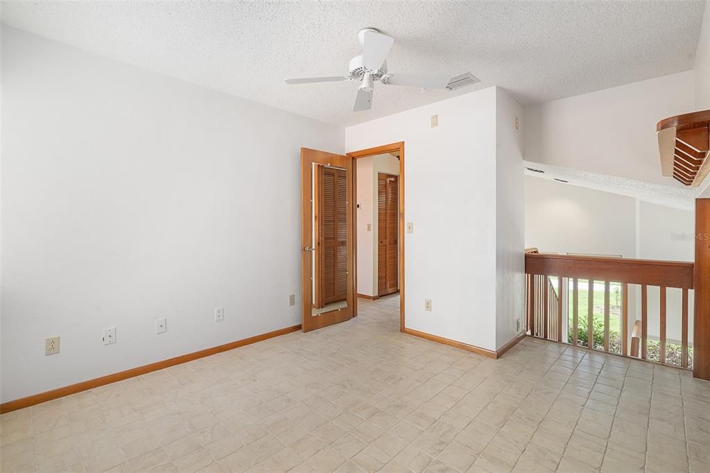 Activo con contrato: $249,900 (3 camas, 2 baños, 1850 Pies cuadrados)