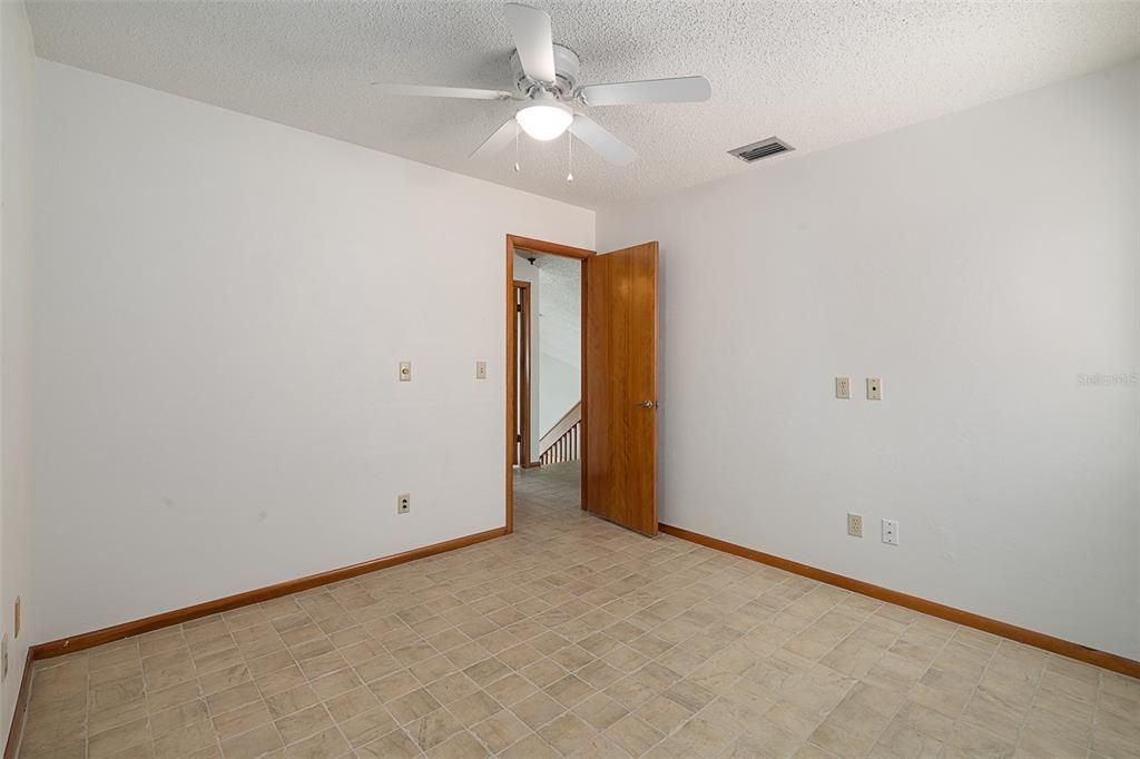 Activo con contrato: $249,900 (3 camas, 2 baños, 1850 Pies cuadrados)