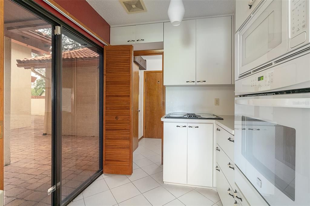 Activo con contrato: $249,900 (3 camas, 2 baños, 1850 Pies cuadrados)