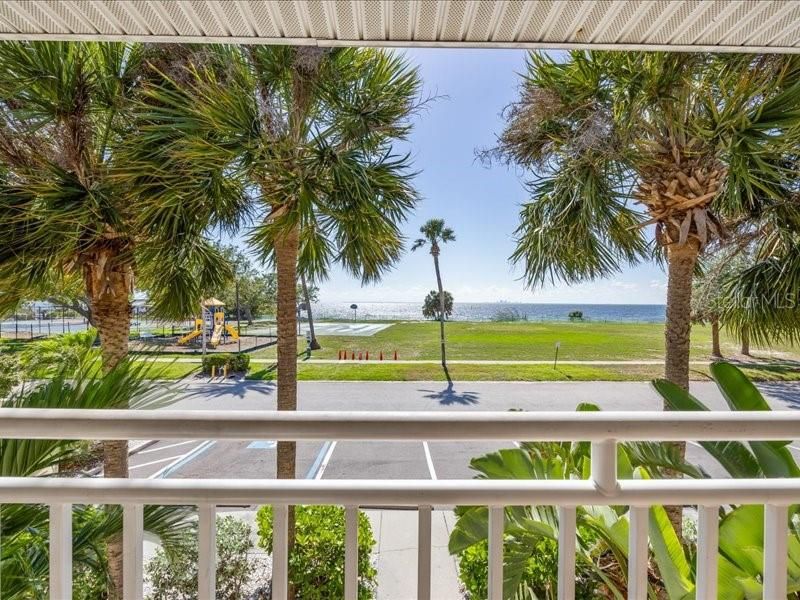 For Sale: $162,000 (1 beds, 1 baths, 308 Square Feet)