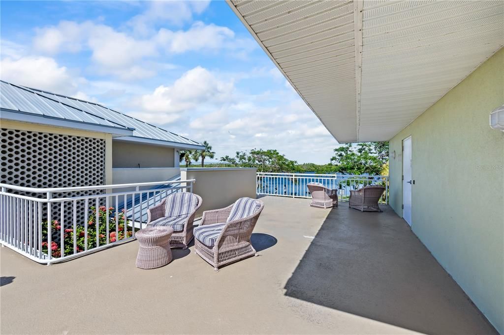 For Sale: $162,000 (1 beds, 1 baths, 308 Square Feet)