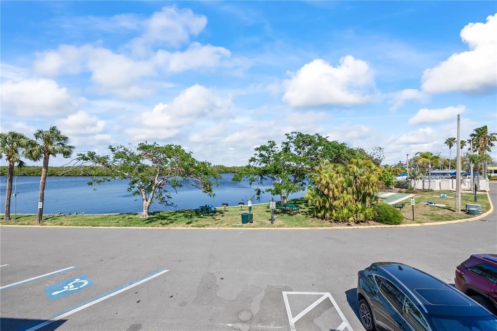 For Sale: $162,000 (1 beds, 1 baths, 308 Square Feet)