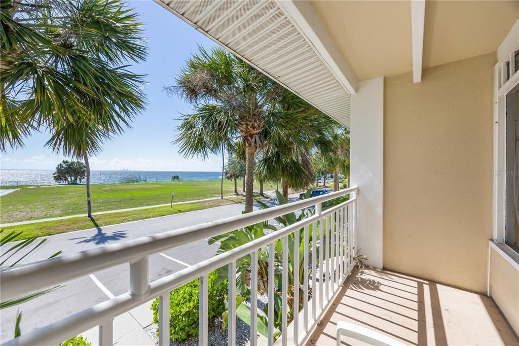 For Sale: $162,000 (1 beds, 1 baths, 308 Square Feet)