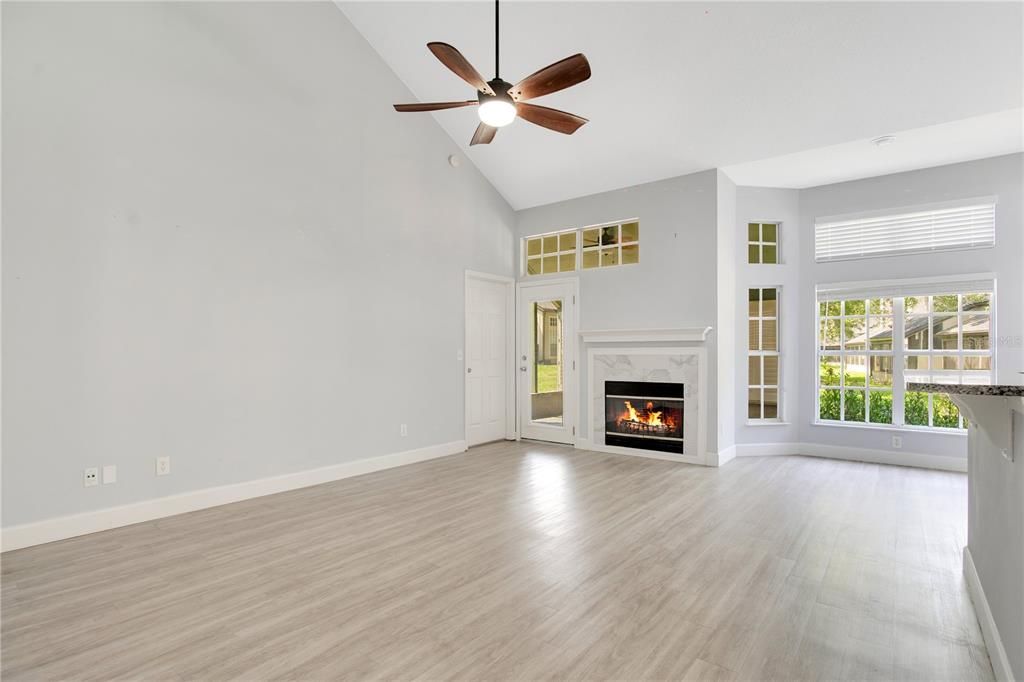 For Sale: $280,000 (2 beds, 2 baths, 1154 Square Feet)