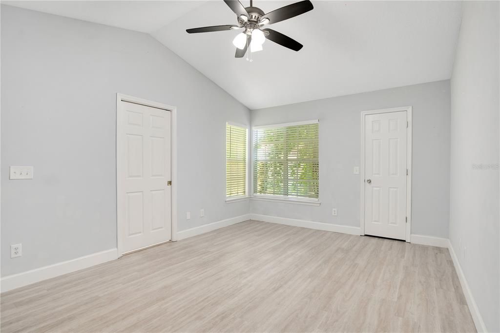 For Sale: $280,000 (2 beds, 2 baths, 1154 Square Feet)