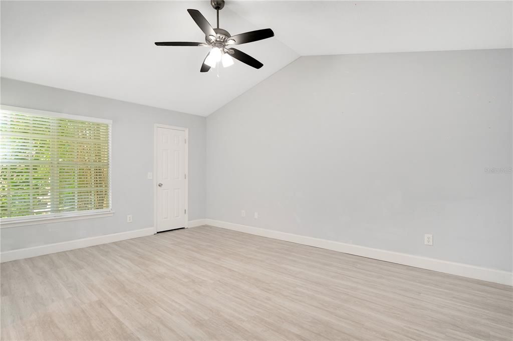 For Sale: $280,000 (2 beds, 2 baths, 1154 Square Feet)