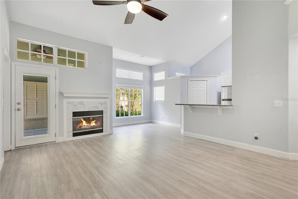 For Sale: $280,000 (2 beds, 2 baths, 1154 Square Feet)