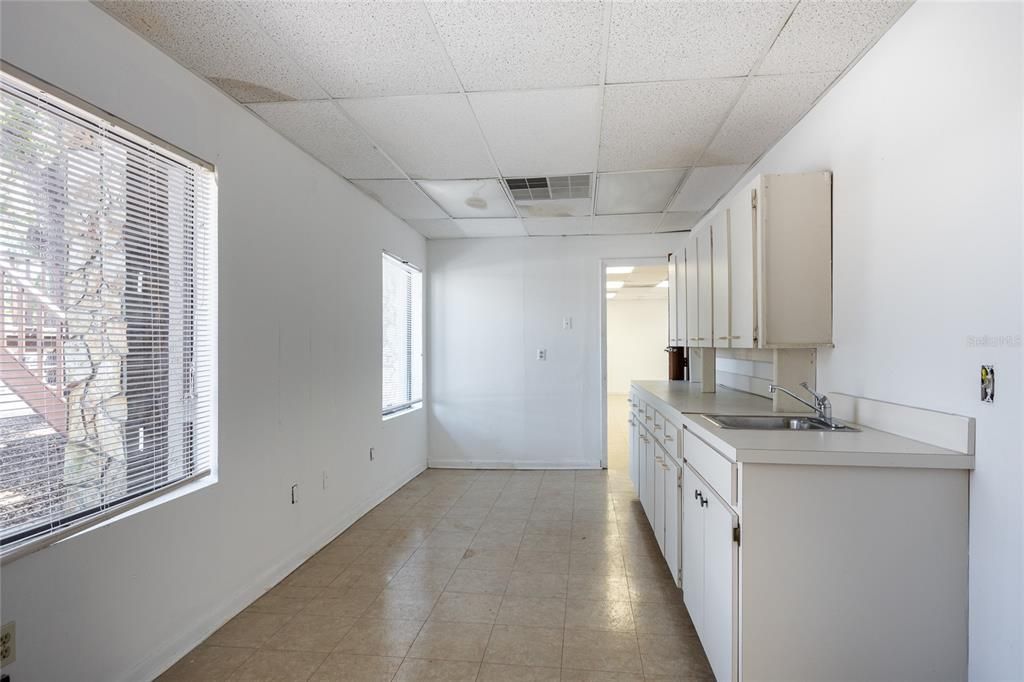 На продажу: $2,150,000 (0 спален, 0 ванн, 11848 Квадратных фут)