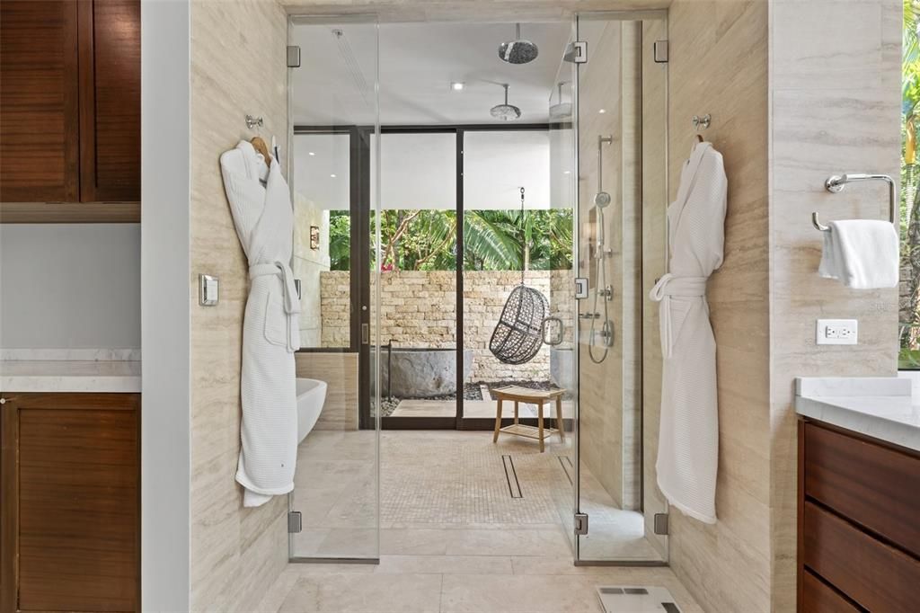 待售: $28,990,000 (5 贝兹, 6 浴室, 5611 平方英尺)