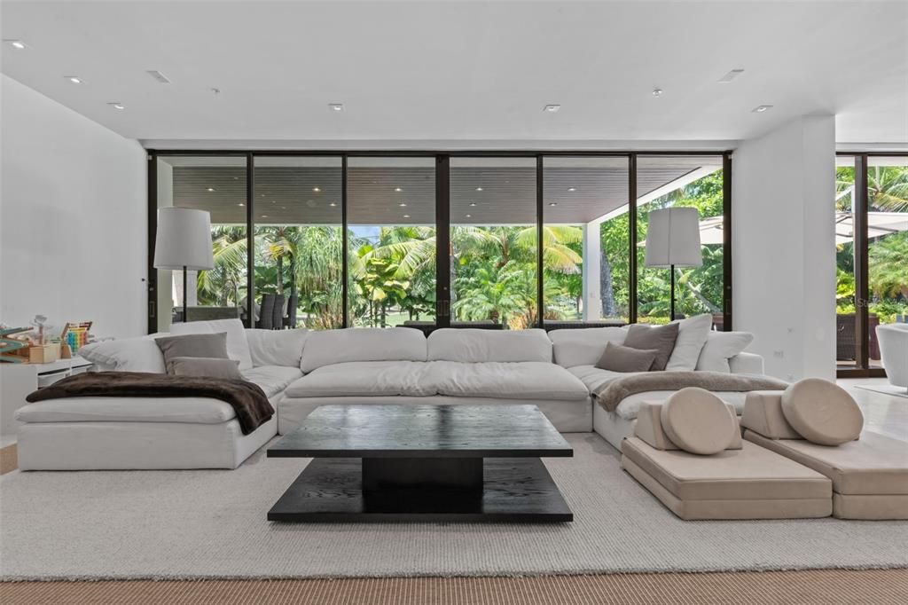 待售: $28,990,000 (5 贝兹, 6 浴室, 5611 平方英尺)