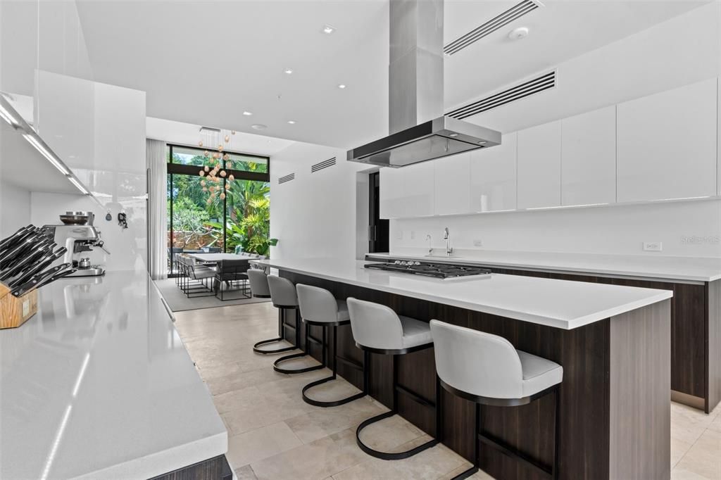 待售: $28,990,000 (5 贝兹, 6 浴室, 5611 平方英尺)