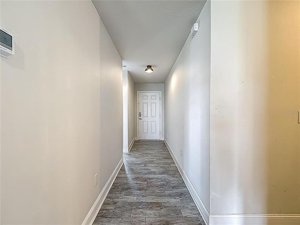 Activo con contrato: $289,900 (4 camas, 2 baños, 1437 Pies cuadrados)