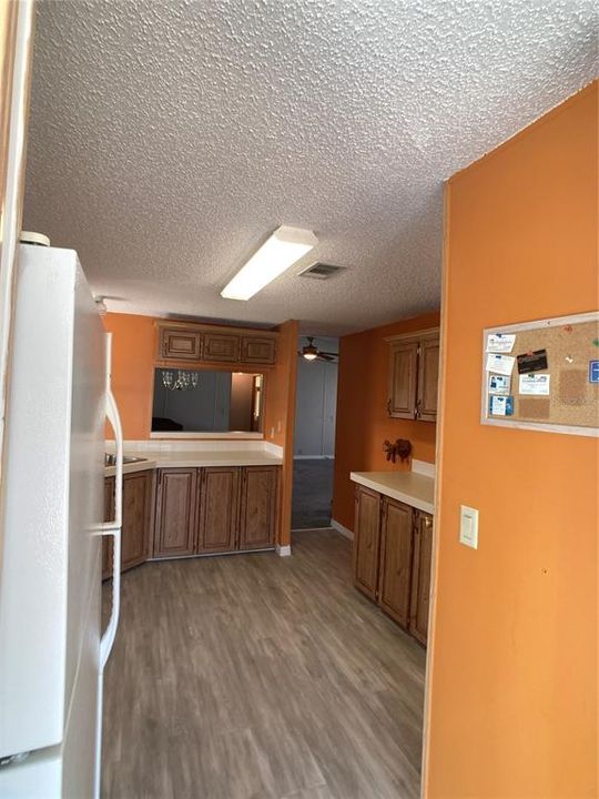 待售: $155,000 (3 贝兹, 2 浴室, 1493 平方英尺)