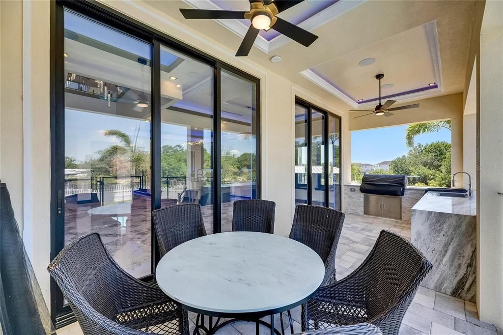 На продажу: $1,549,000 (7 спален, 4 ванн, 3824 Квадратных фут)