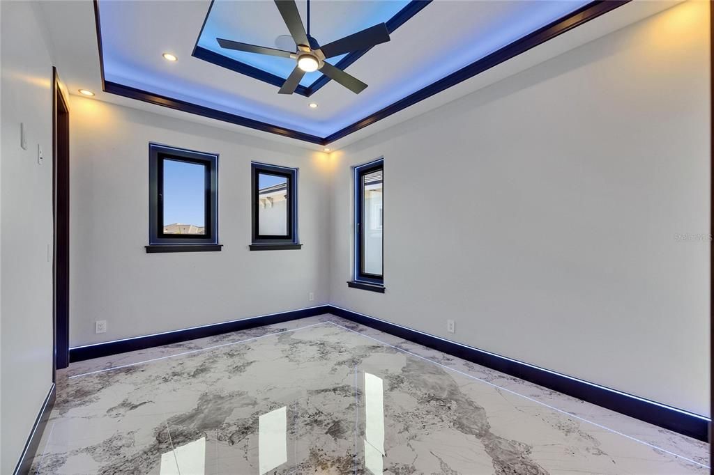 На продажу: $1,549,000 (7 спален, 4 ванн, 3824 Квадратных фут)