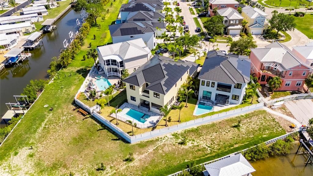 На продажу: $1,549,000 (7 спален, 4 ванн, 3824 Квадратных фут)