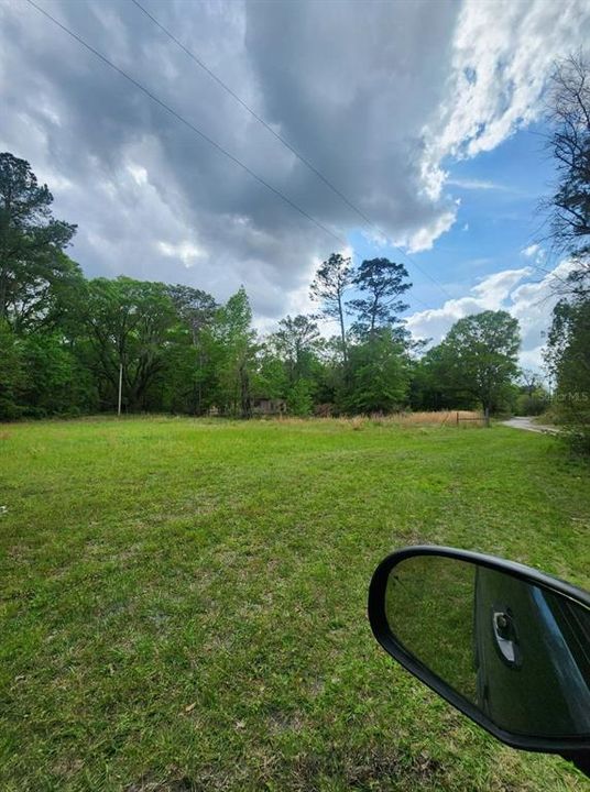 待售: $170,000 (8.25 acres)