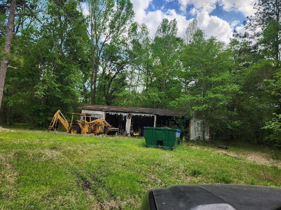 待售: $170,000 (8.25 acres)