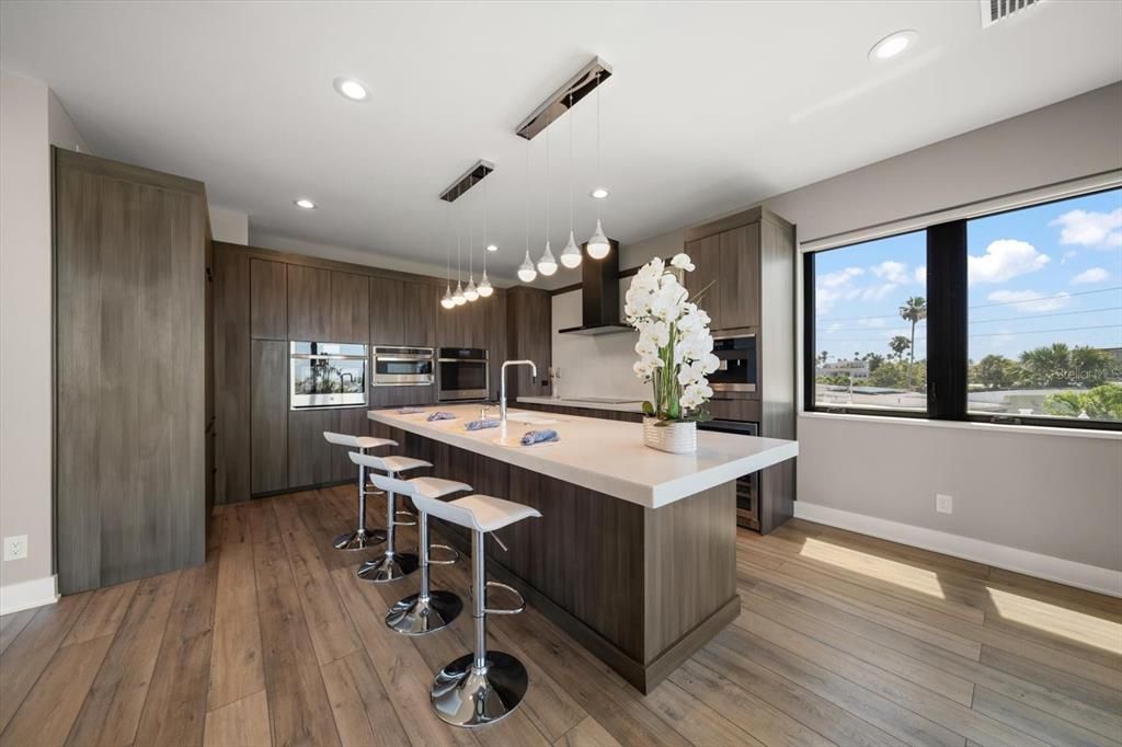 待售: $2,750,000 (4 贝兹, 4 浴室, 3202 平方英尺)