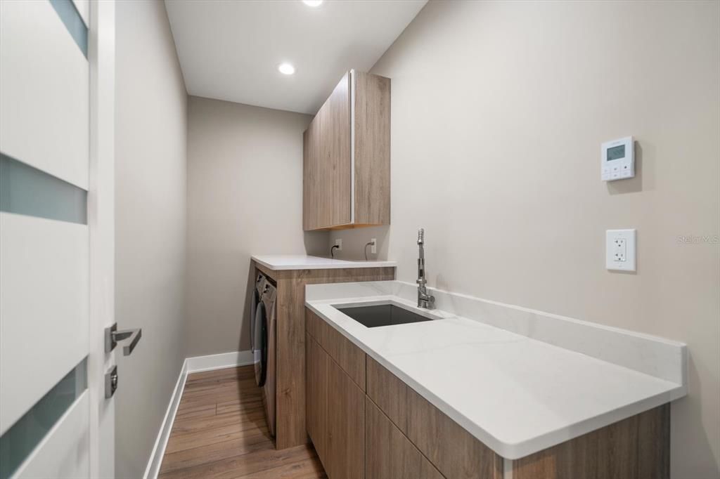 待售: $2,750,000 (4 贝兹, 4 浴室, 3202 平方英尺)