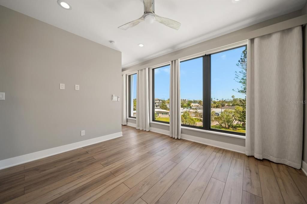 待售: $2,750,000 (4 贝兹, 4 浴室, 3202 平方英尺)