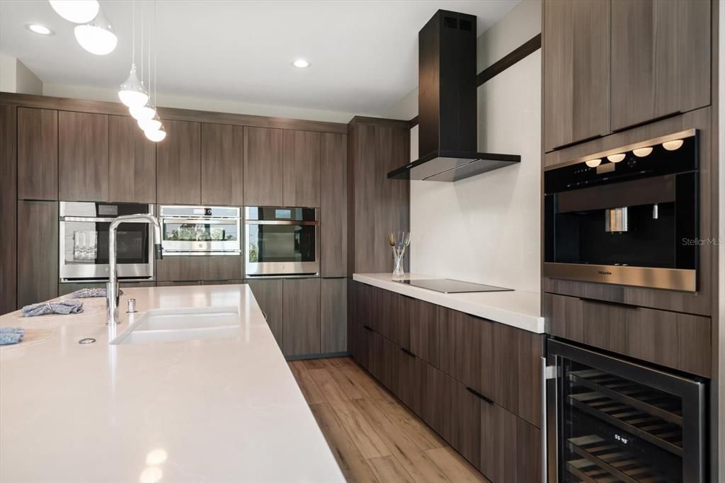 待售: $2,750,000 (4 贝兹, 4 浴室, 3202 平方英尺)