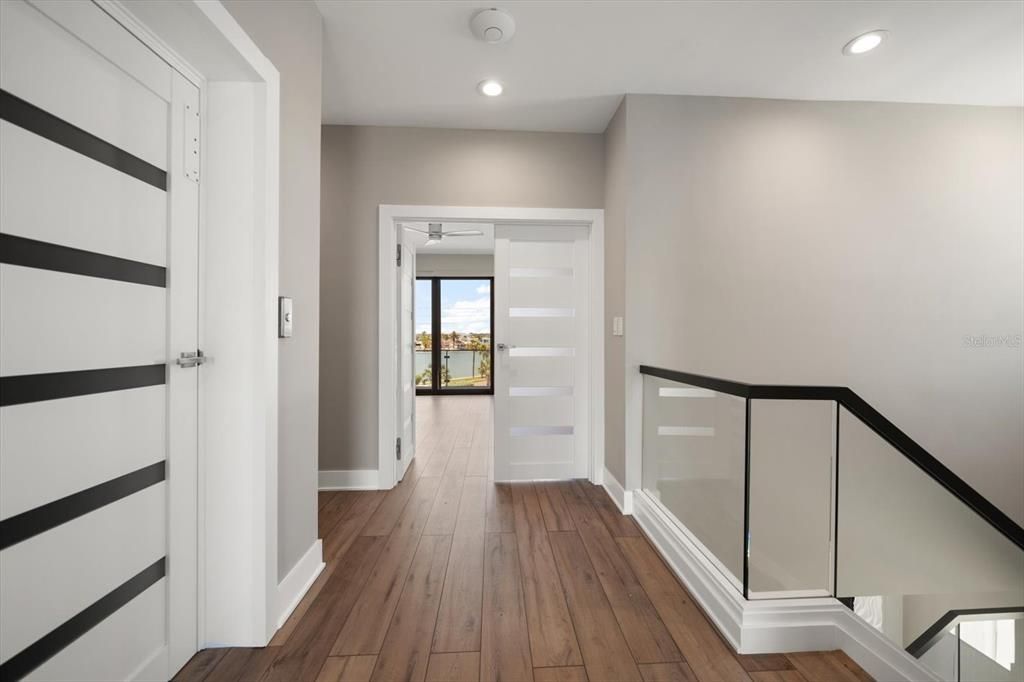 待售: $2,750,000 (4 贝兹, 4 浴室, 3202 平方英尺)