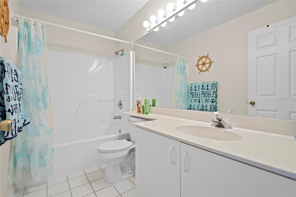 For Sale: $199,900 (3 beds, 2 baths, 1714 Square Feet)